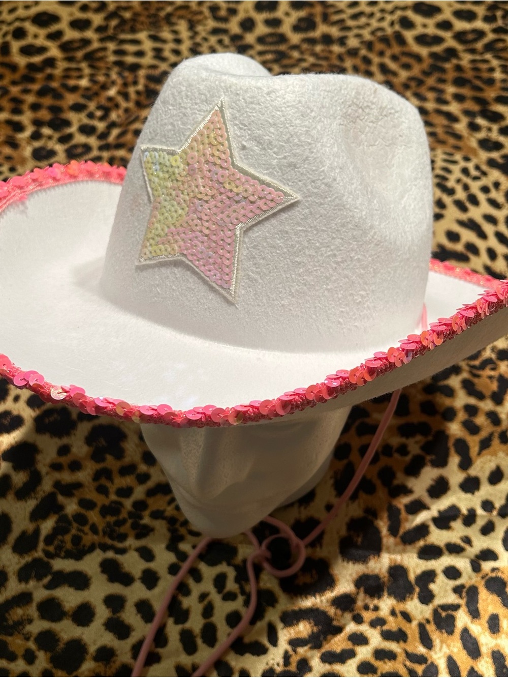 White Felt Cowgirl Hat with Pink Sequin Star